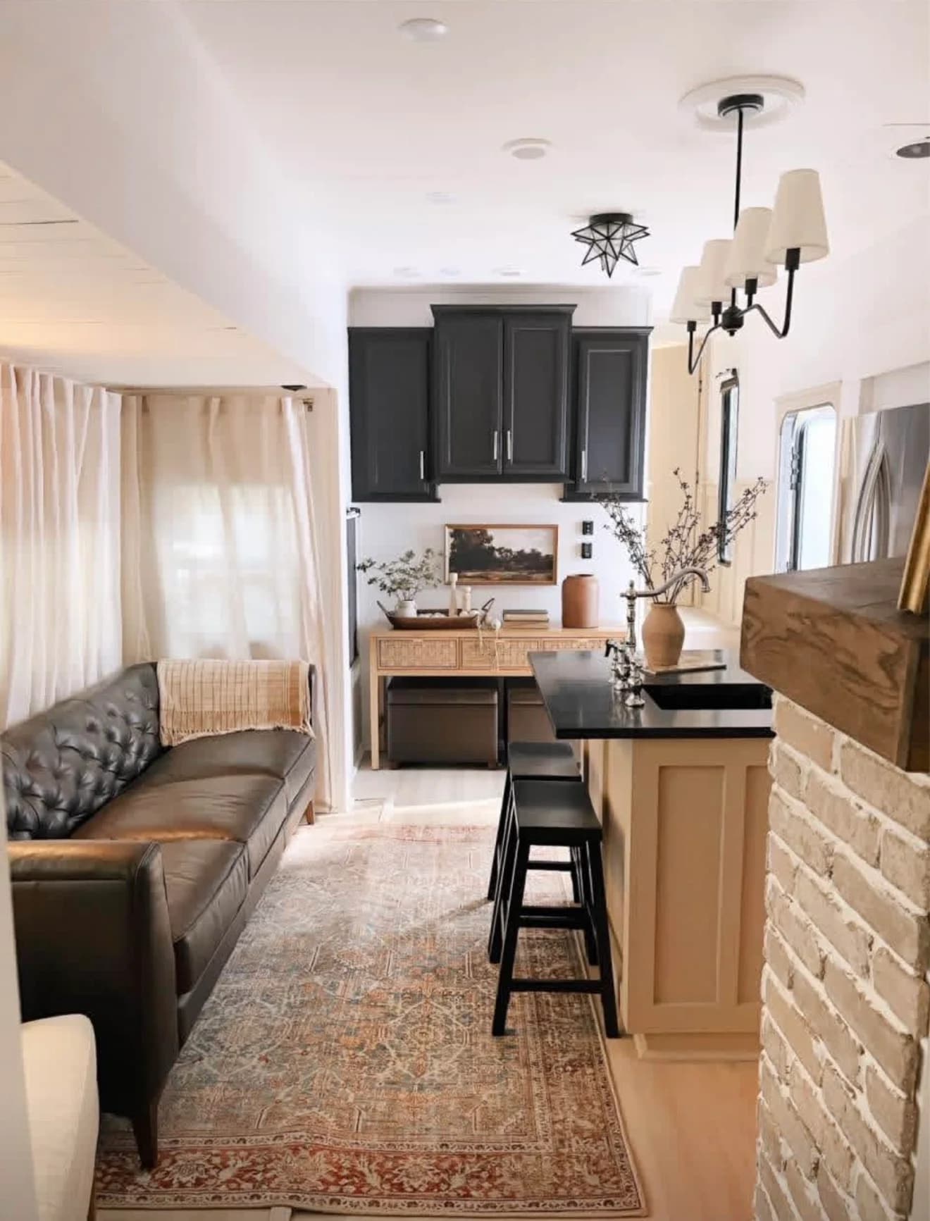 2021 Fully Renovated Forest River Sierra 384QBOK